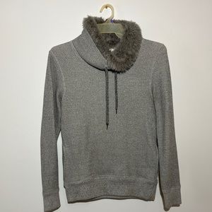 Zara faux fur collar pullover